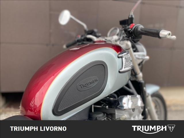TRIUMPH Thunderbird 900 