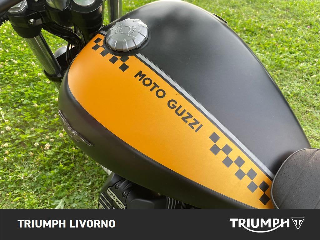 MOTO GUZZI V9 850 Bobber