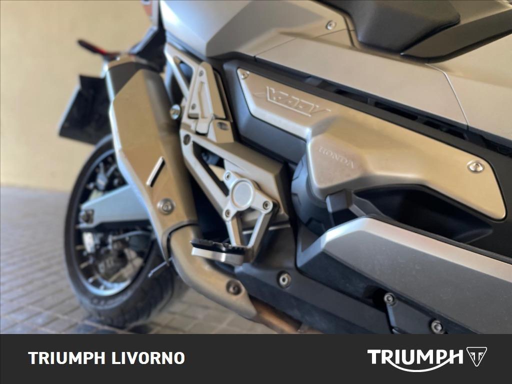 HONDA X-ADV 750 DCT Abs