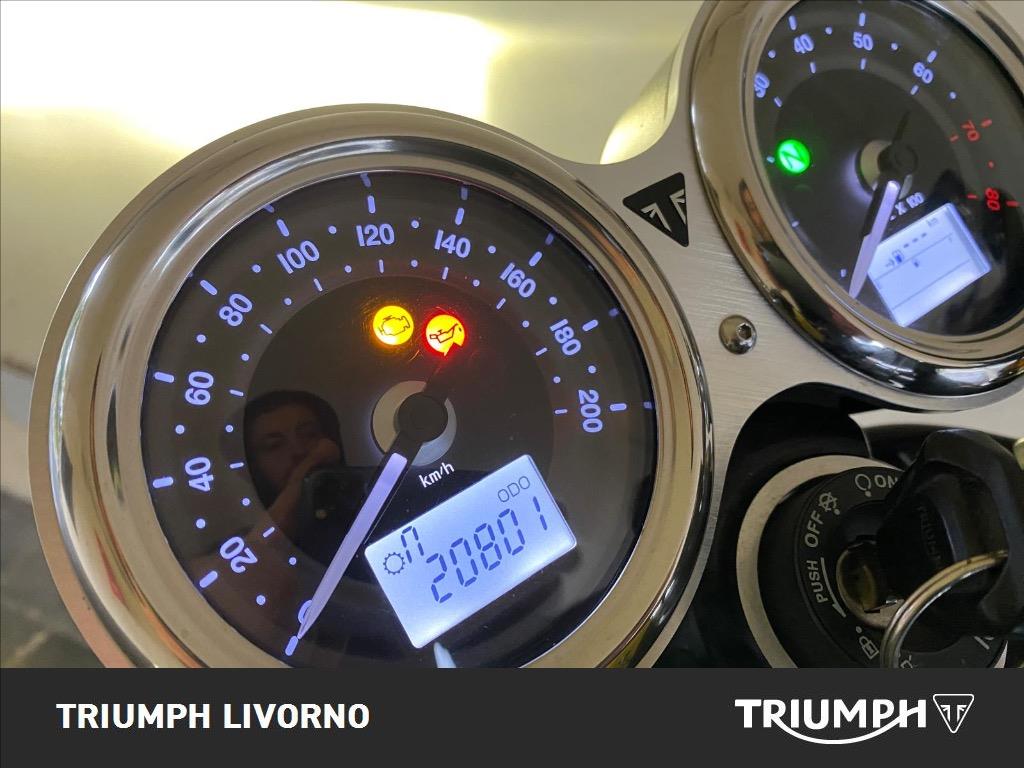 TRIUMPH Street Cup 900 