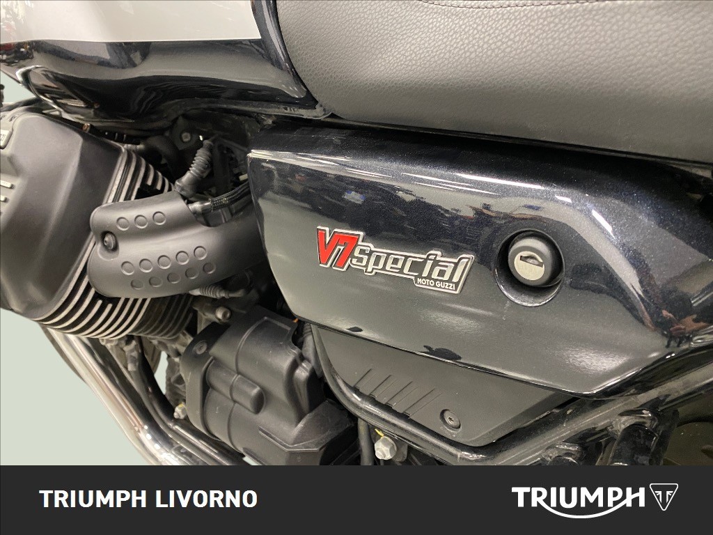 MOTO GUZZI V7 850 Special Abs