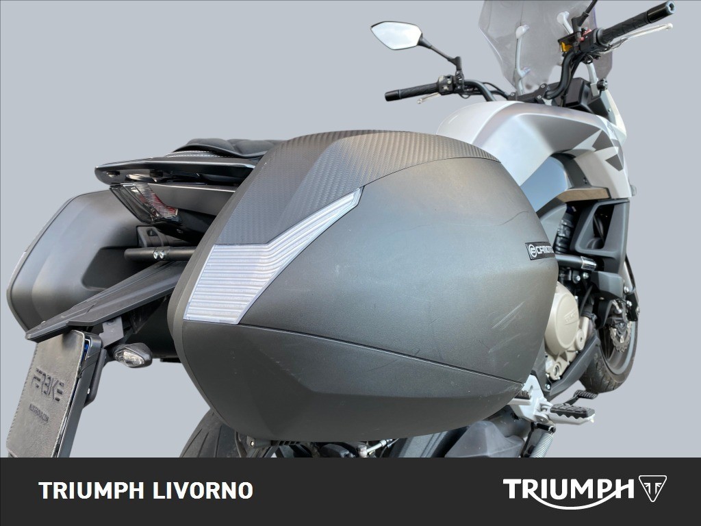 CFMOTO 650 MT Abs