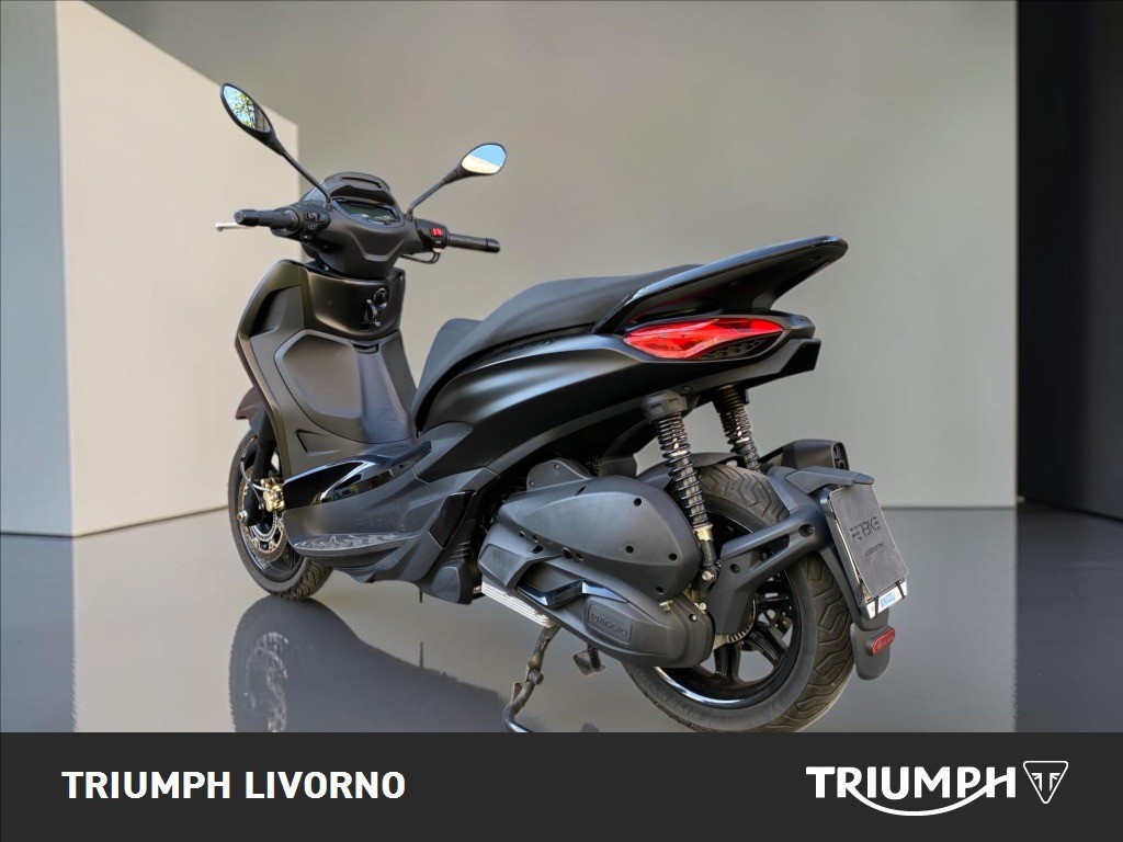PIAGGIO Beverly 300 hpe abs-asr Black Edition